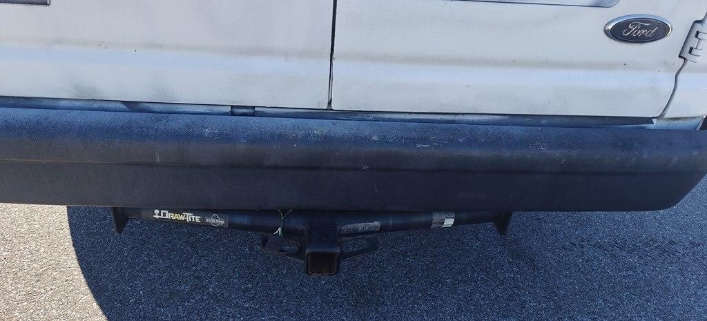 Ford Econoline E150 2000