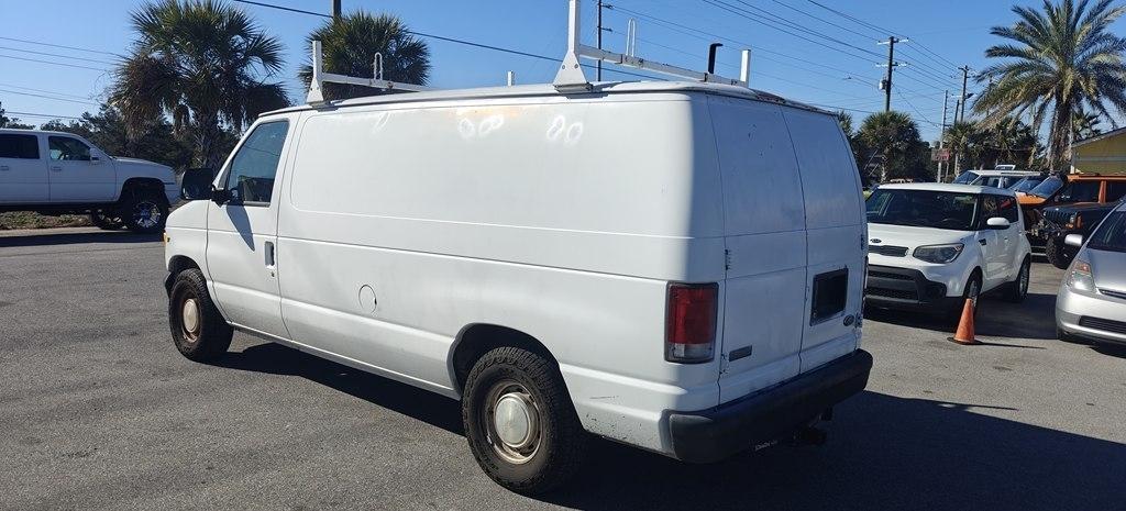 Ford Econoline E150 2000