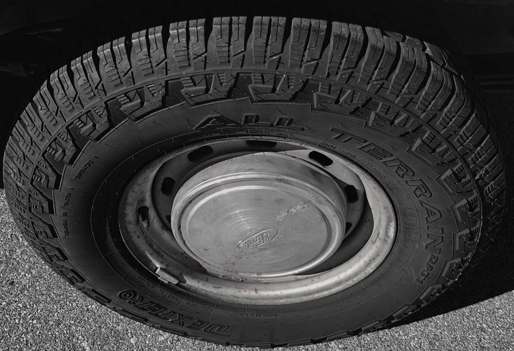 Ford Econoline E150 2000