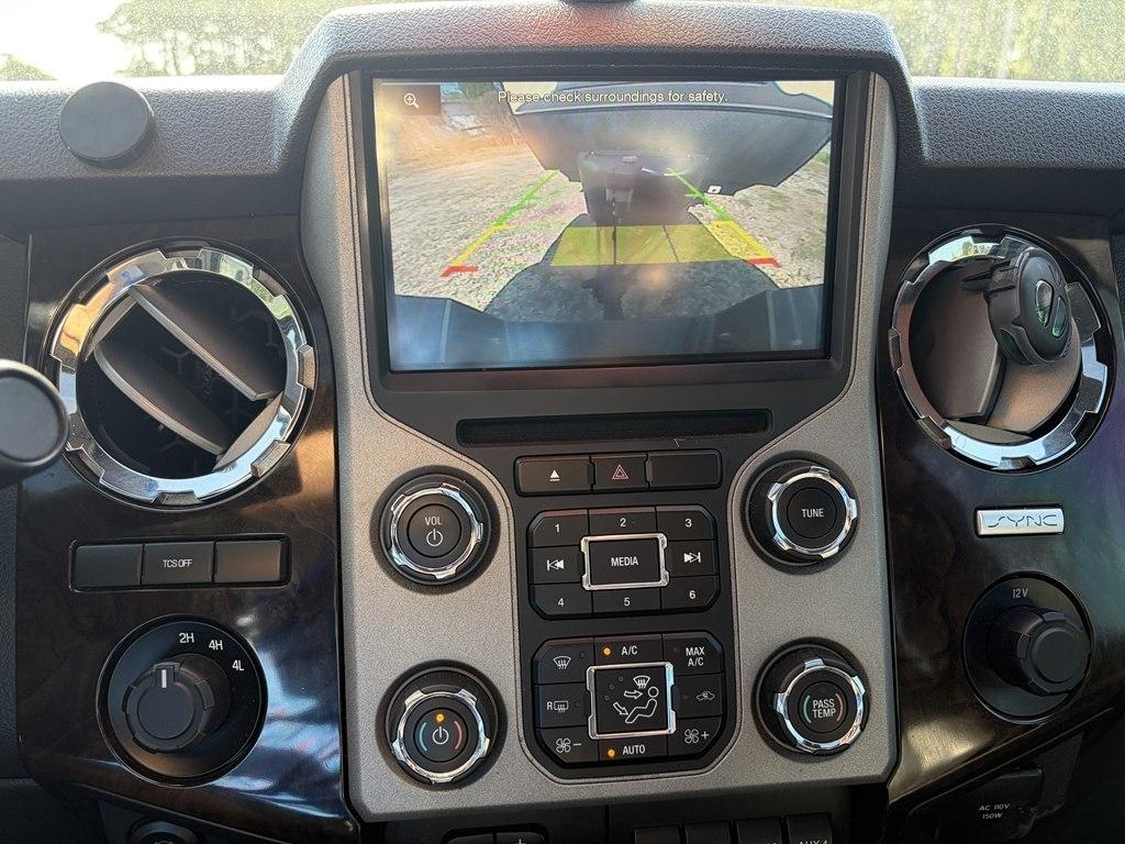 Ford F-350 SD Platinum Crew Cab 4WD 2016