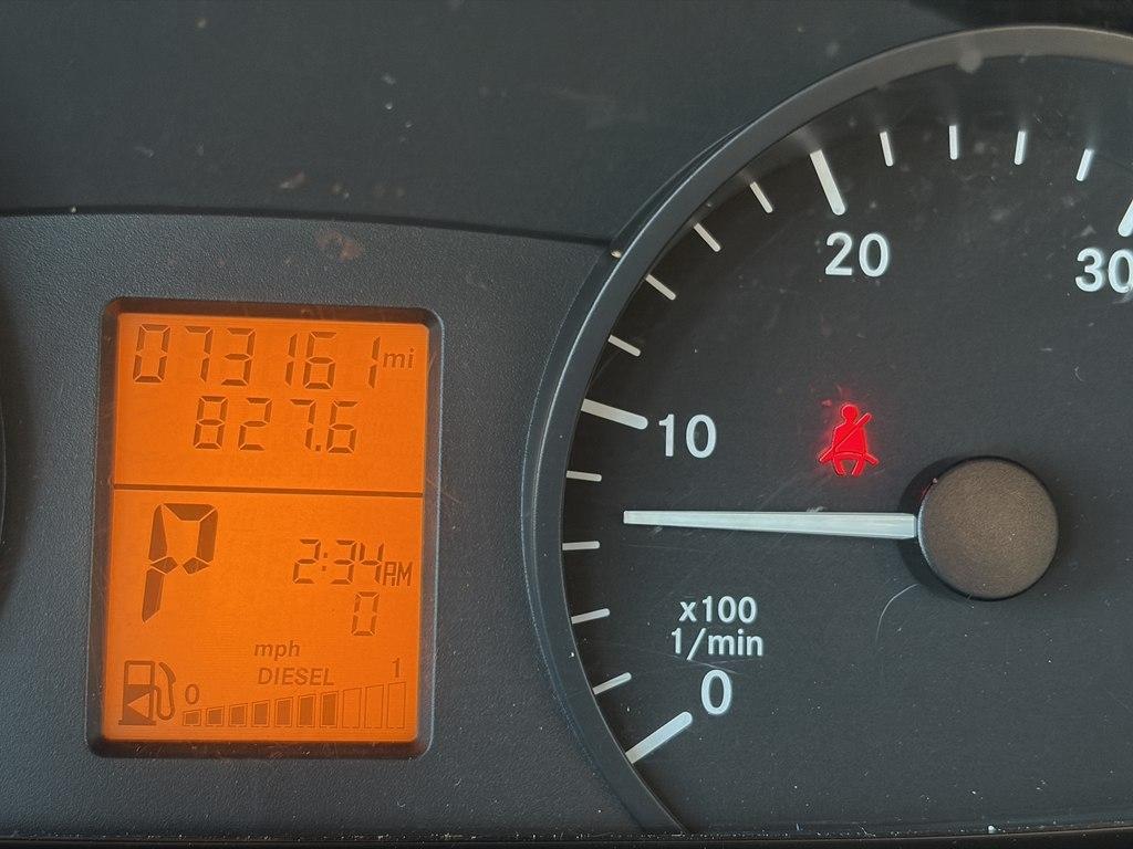 Mercedes-Benz Sprinter Van  2009