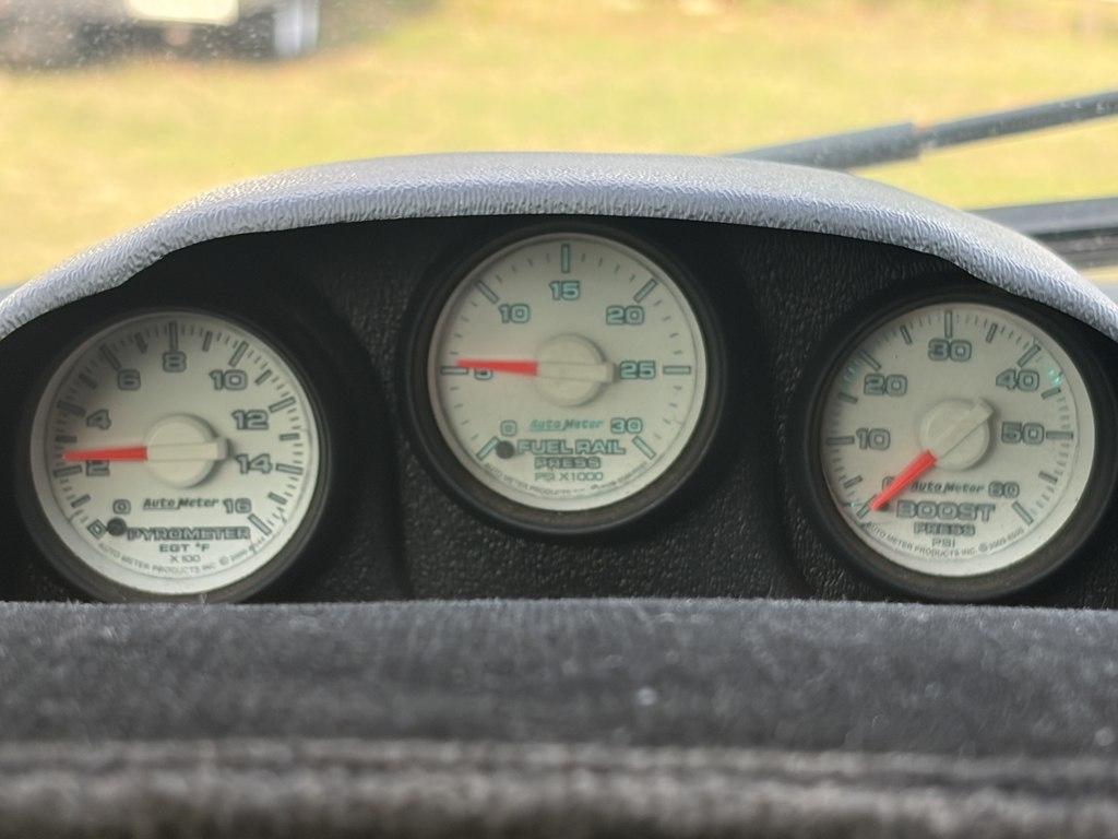 Dodge Ram 2500 ST Quad Cab Long Bed 4WD 2003