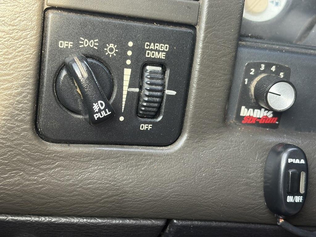 Dodge Ram 2500 ST Quad Cab Long Bed 4WD 2003
