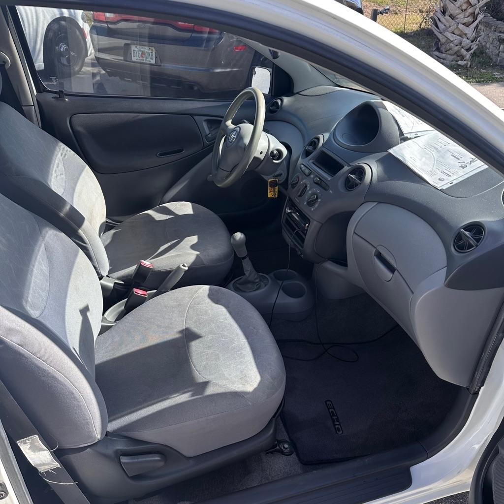 Toyota ECHO 2-Door Sedan 2003