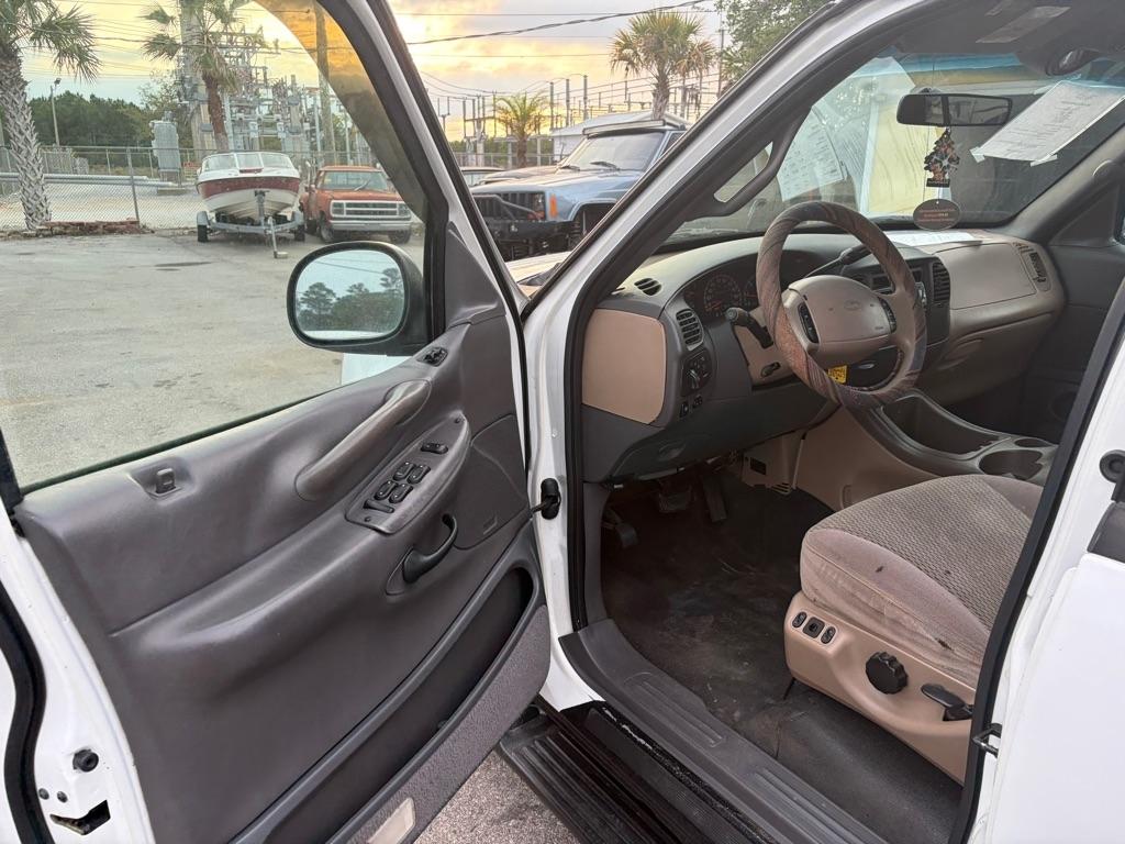 Ford Expedition XLT 2WD 1998