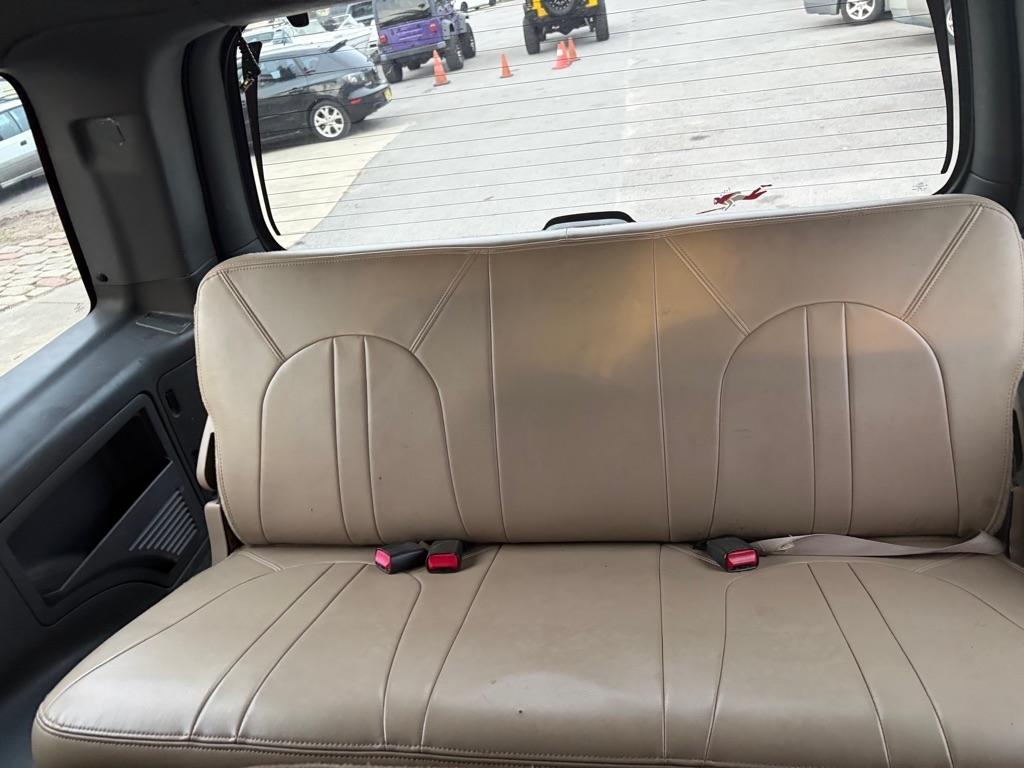 Ford Expedition XLT 2WD 1998
