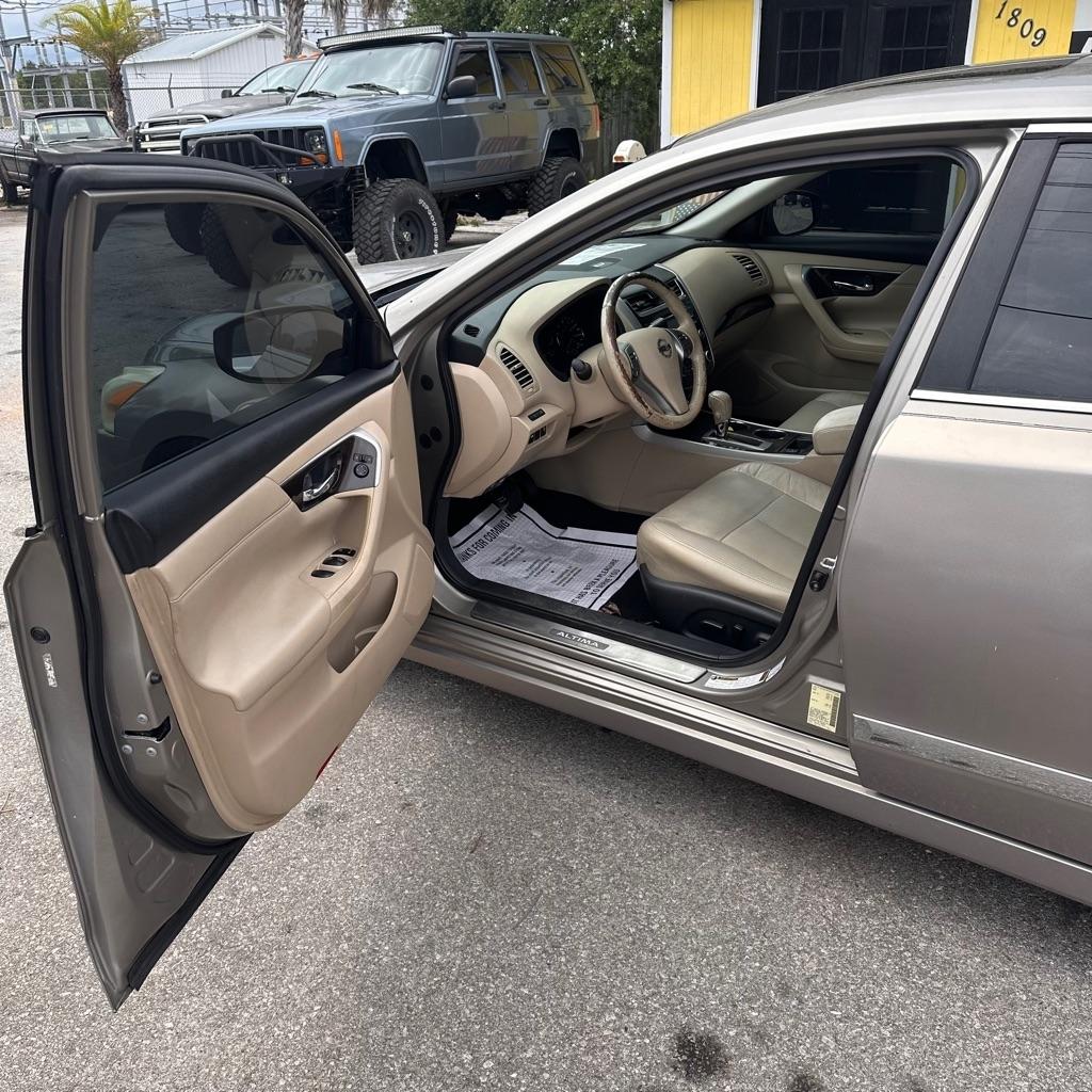 Nissan Altima 2.5 2015
