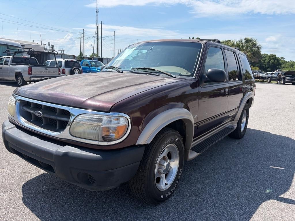 1999 Ford Explorer's photo