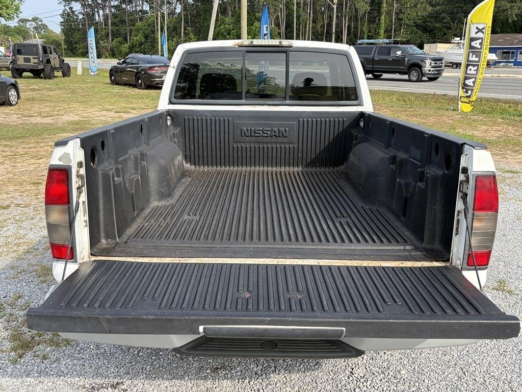Nissan Frontier XE King Cab 2WD 2001