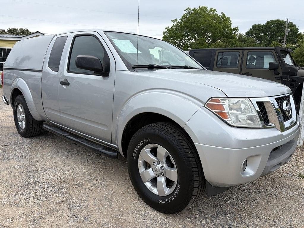 2013 Nissan Frontier 4.0 SV King Cab 4X4 AT's photo