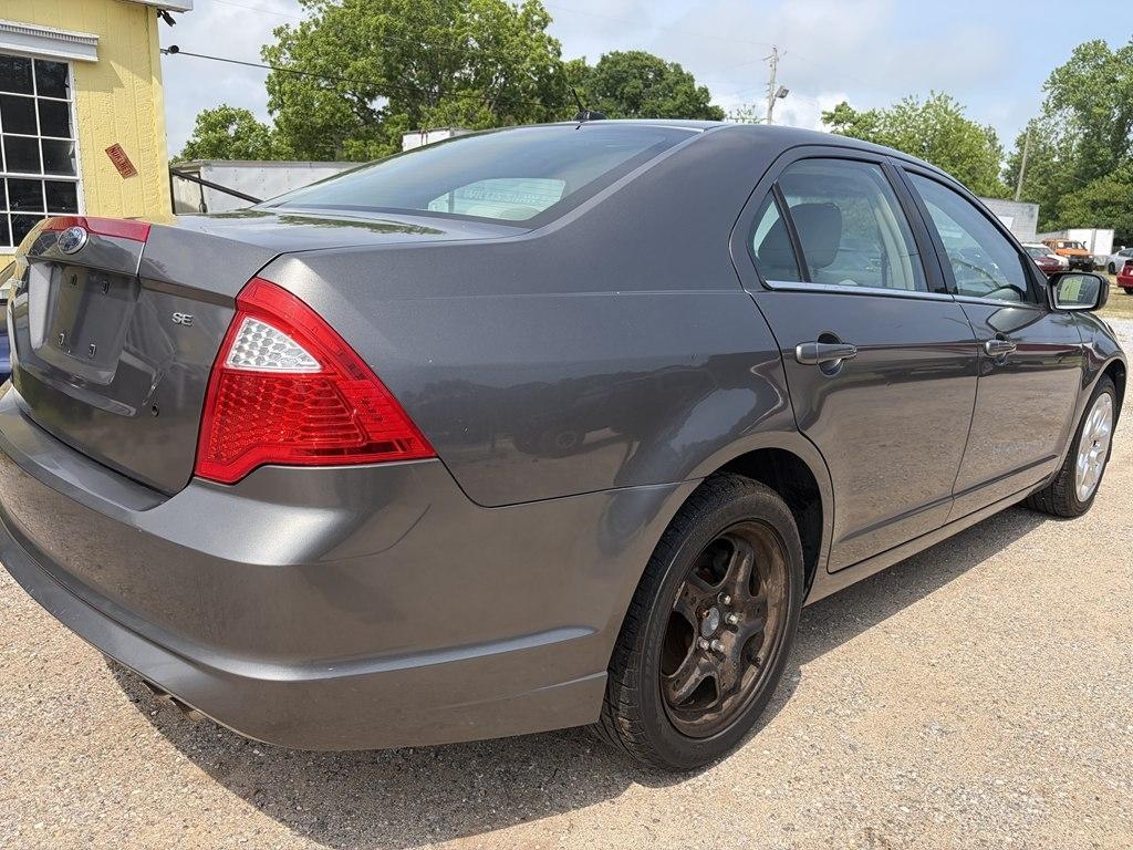 Ford Fusion SE 2010