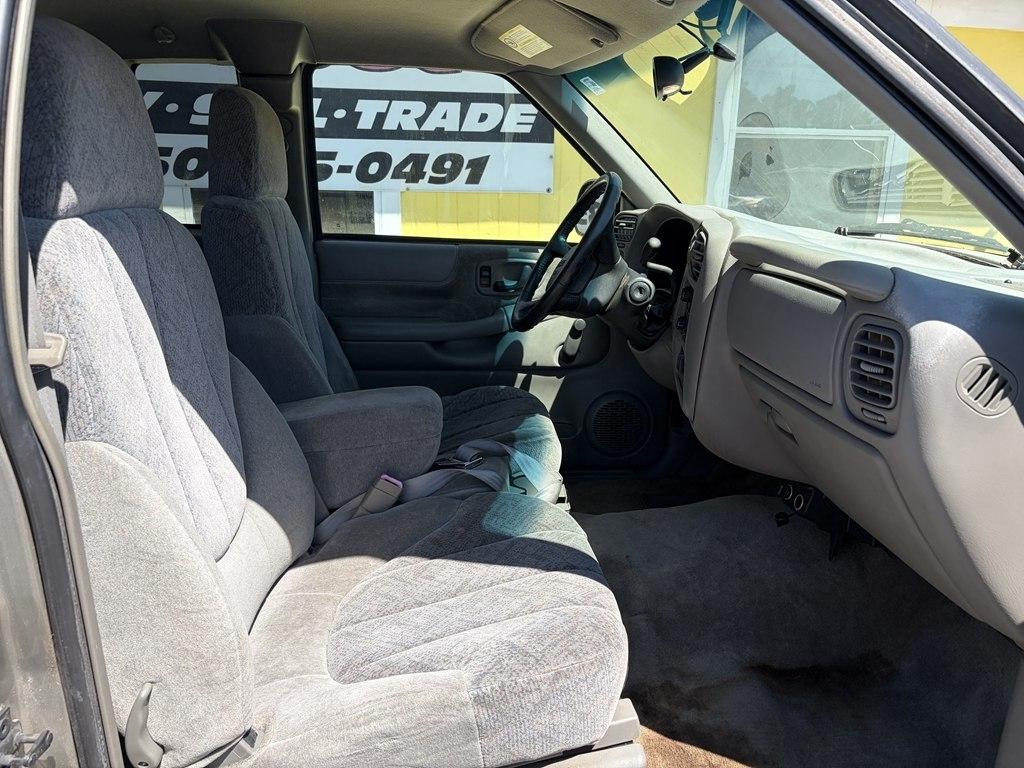 GMC Sonoma SL Ext. Cab 2WD 2002