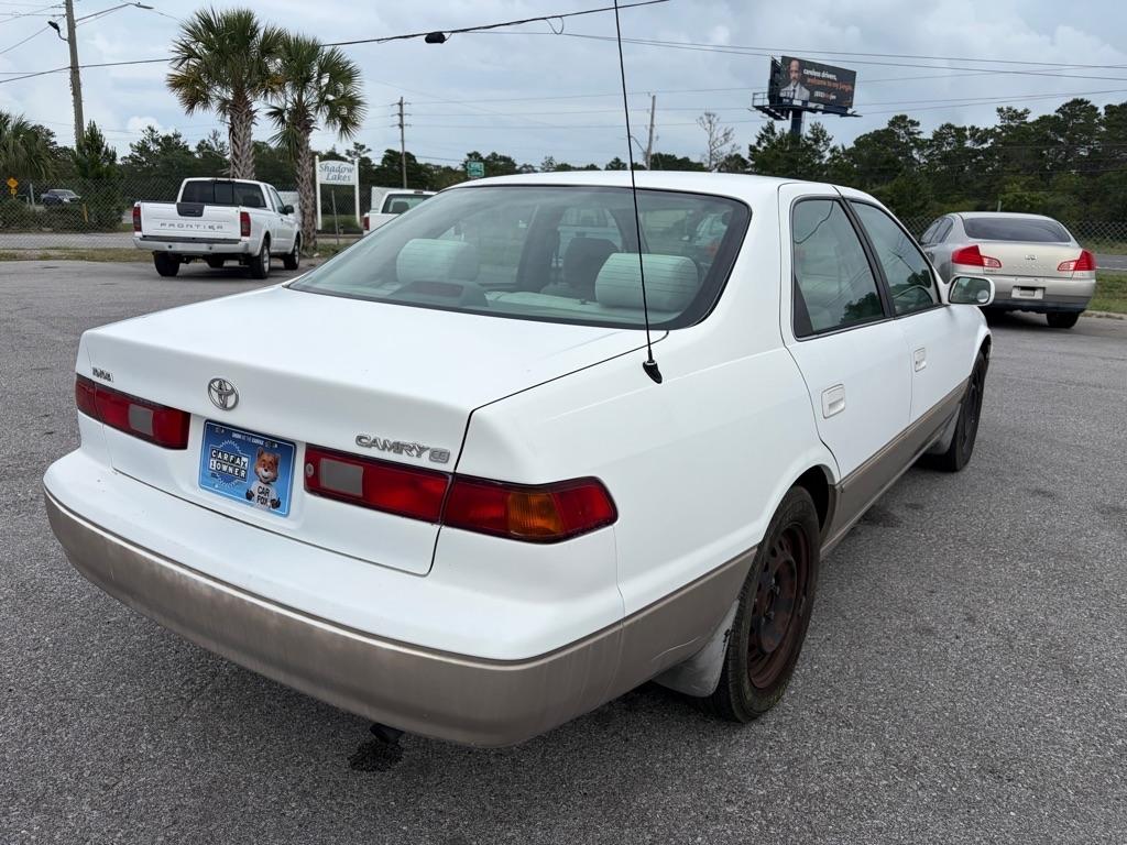 Toyota Camry CE 1998