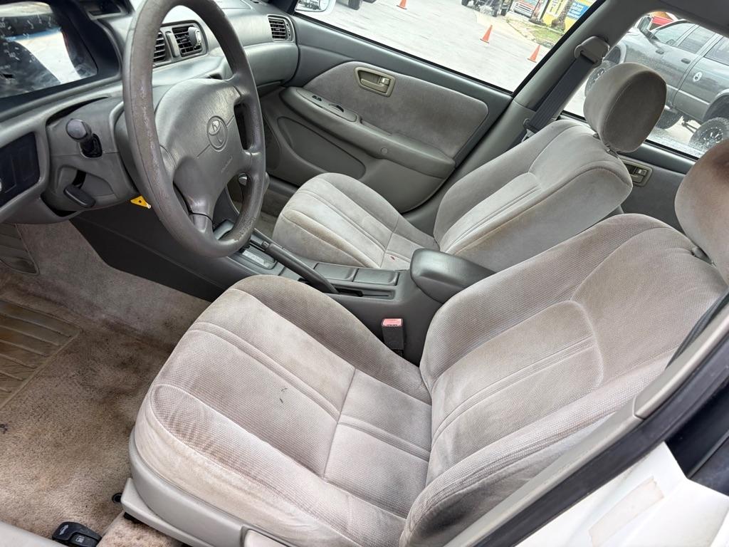 Toyota Camry CE 1998
