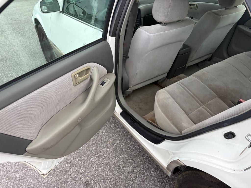 Toyota Camry CE 1998