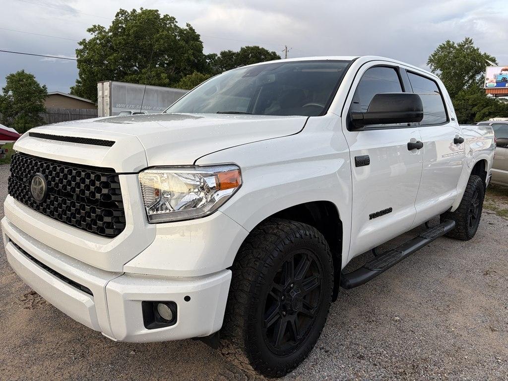 2018 Toyota Tundra SR5 5.7L V8 CrewMax 2WD