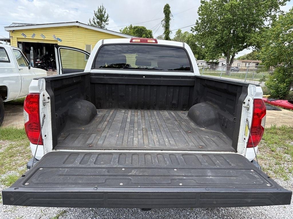 Toyota Tundra SR5 5.7L V8 CrewMax 2WD 2018