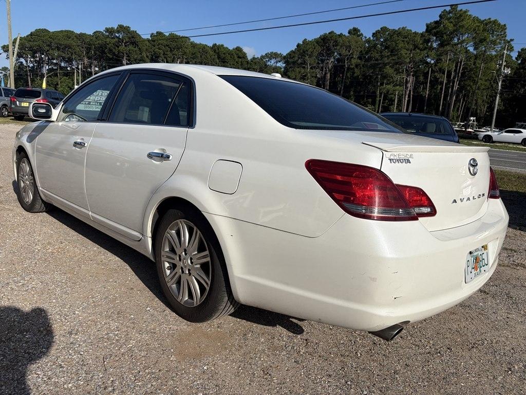 Toyota Avalon XL 2009