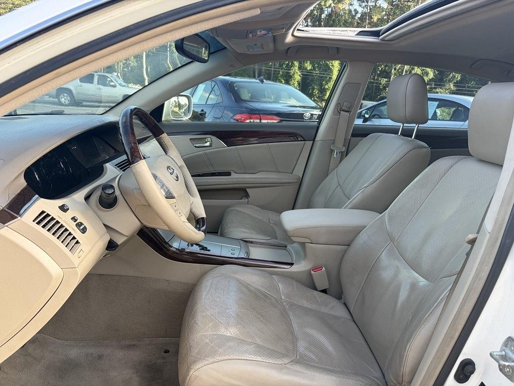 Toyota Avalon XL 2009