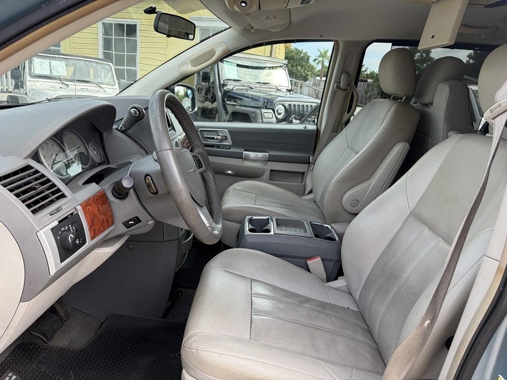 Chrysler Town & Country Touring 2008