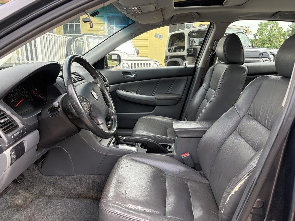 Honda Accord EX Sedan AT 2004