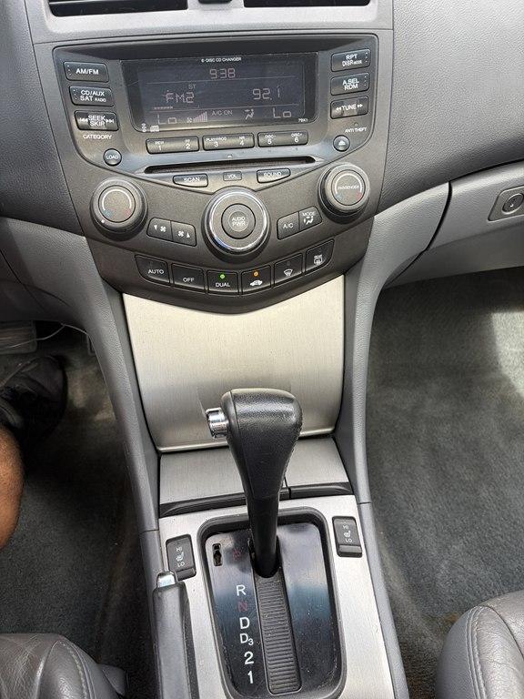 Honda Accord EX Sedan AT 2004