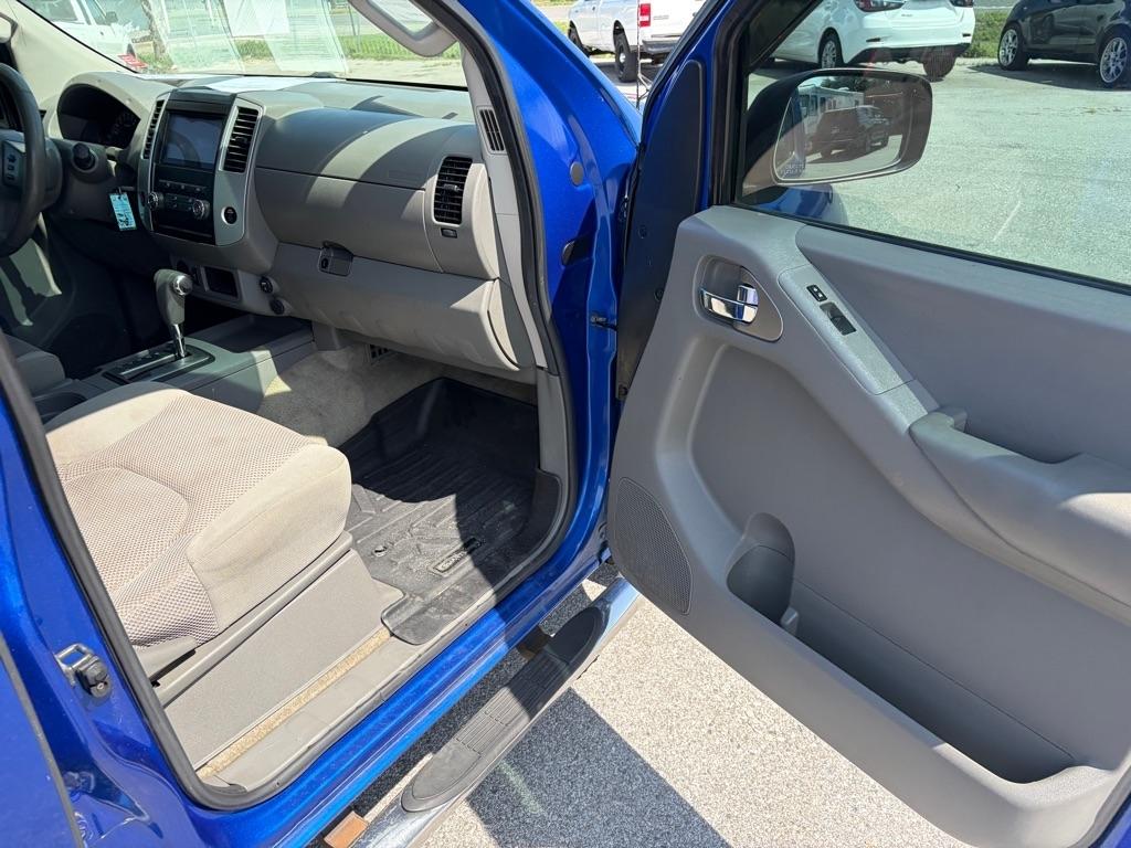 Nissan Frontier S Crew Cab 2WD 2012