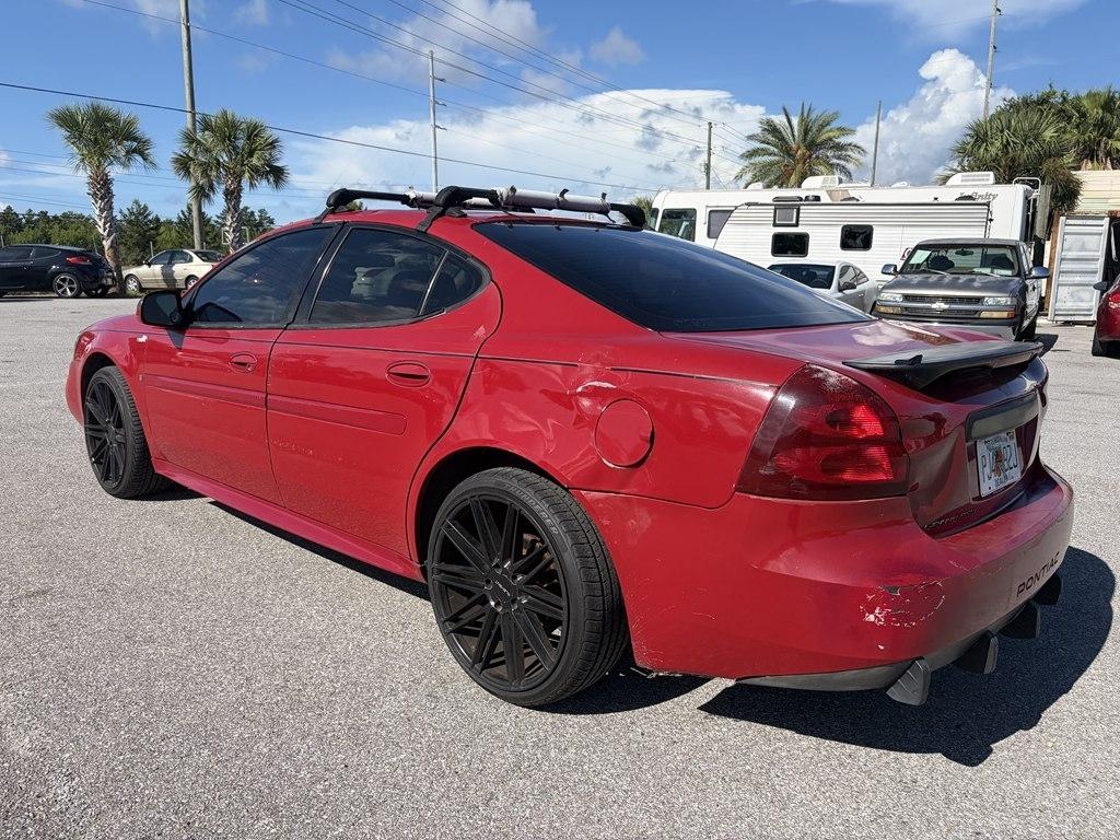 Pontiac Grand Prix Sedan 2007