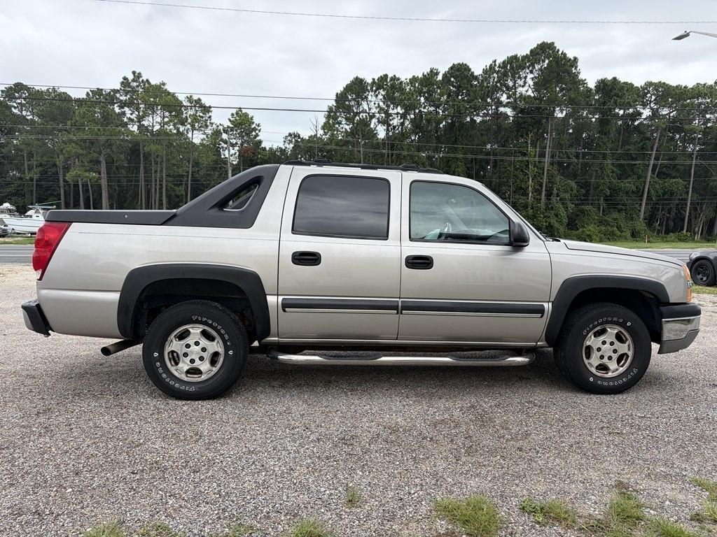 Chevrolet Avalanche 1500 2WD 2004