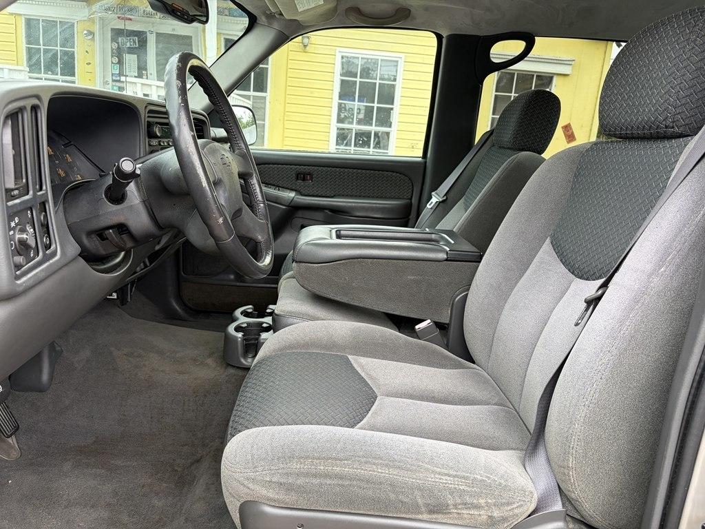 Chevrolet Avalanche 1500 2WD 2004