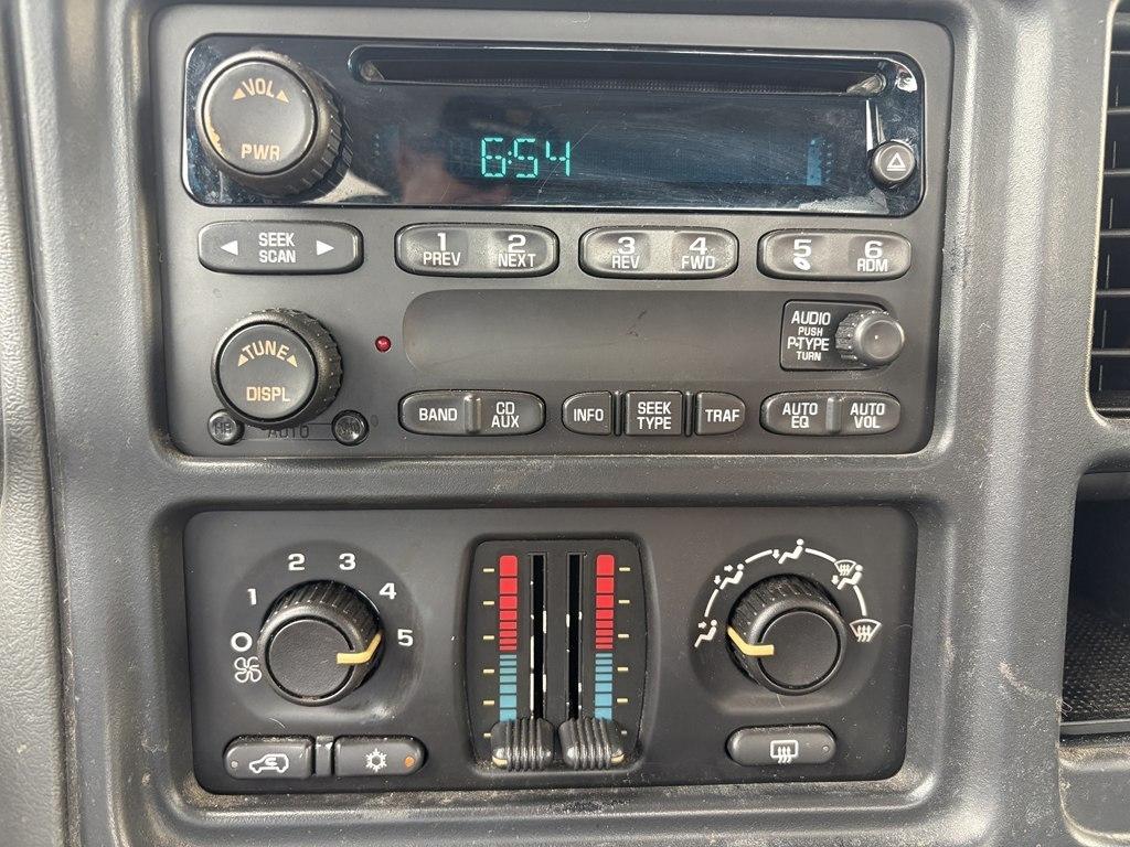 Chevrolet Avalanche 1500 2WD 2004