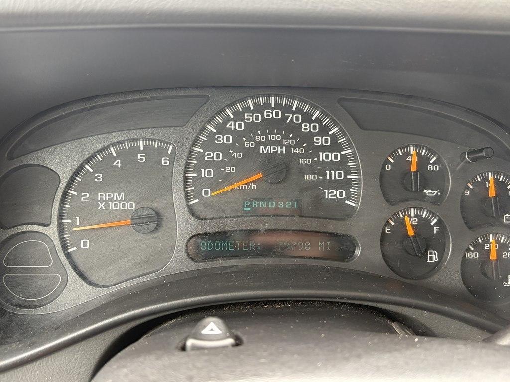 Chevrolet Avalanche 1500 2WD 2004