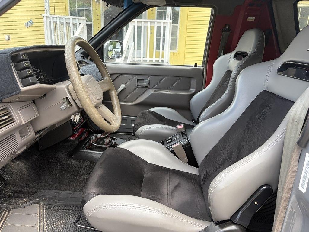 Isuzu Amigo S 2WD 1994