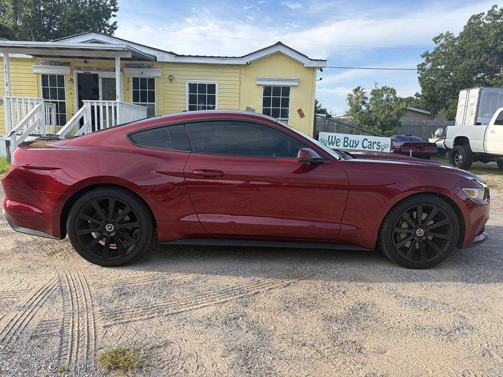 Ford Mustang EcoBoost Coupe 2015