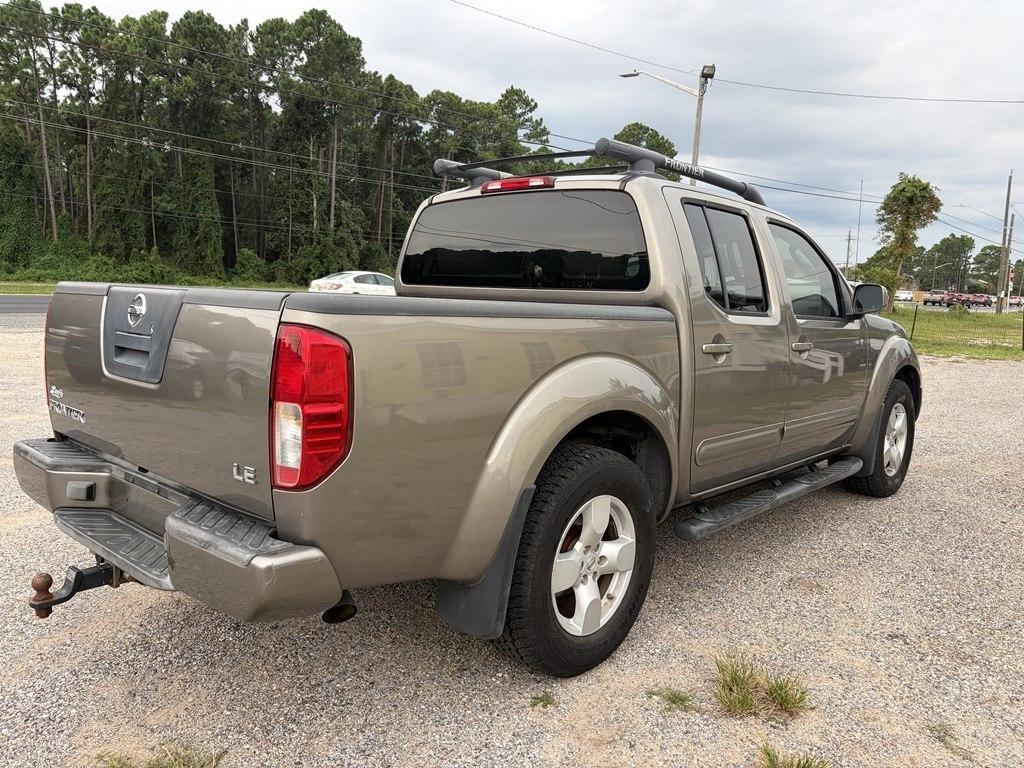 Nissan Frontier LE Crew Cab 2WD 2005