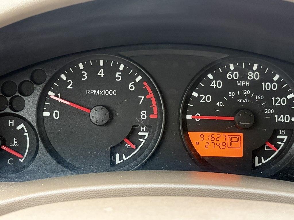 Nissan Frontier LE Crew Cab 2WD 2005
