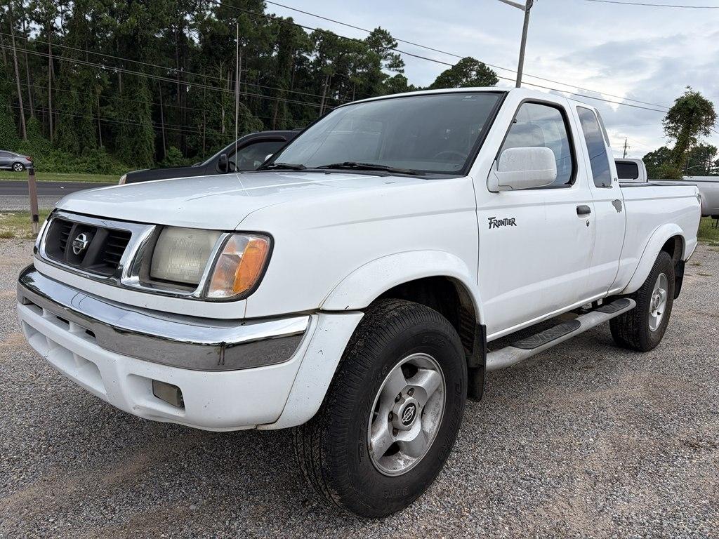 Nissan Frontier XE Desert Runner 2WD 2000