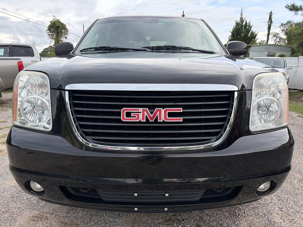 GMC Yukon SLE-1 2WD 2009