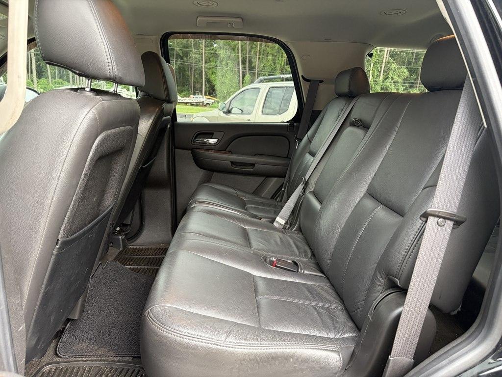 GMC Yukon SLE-1 2WD 2009