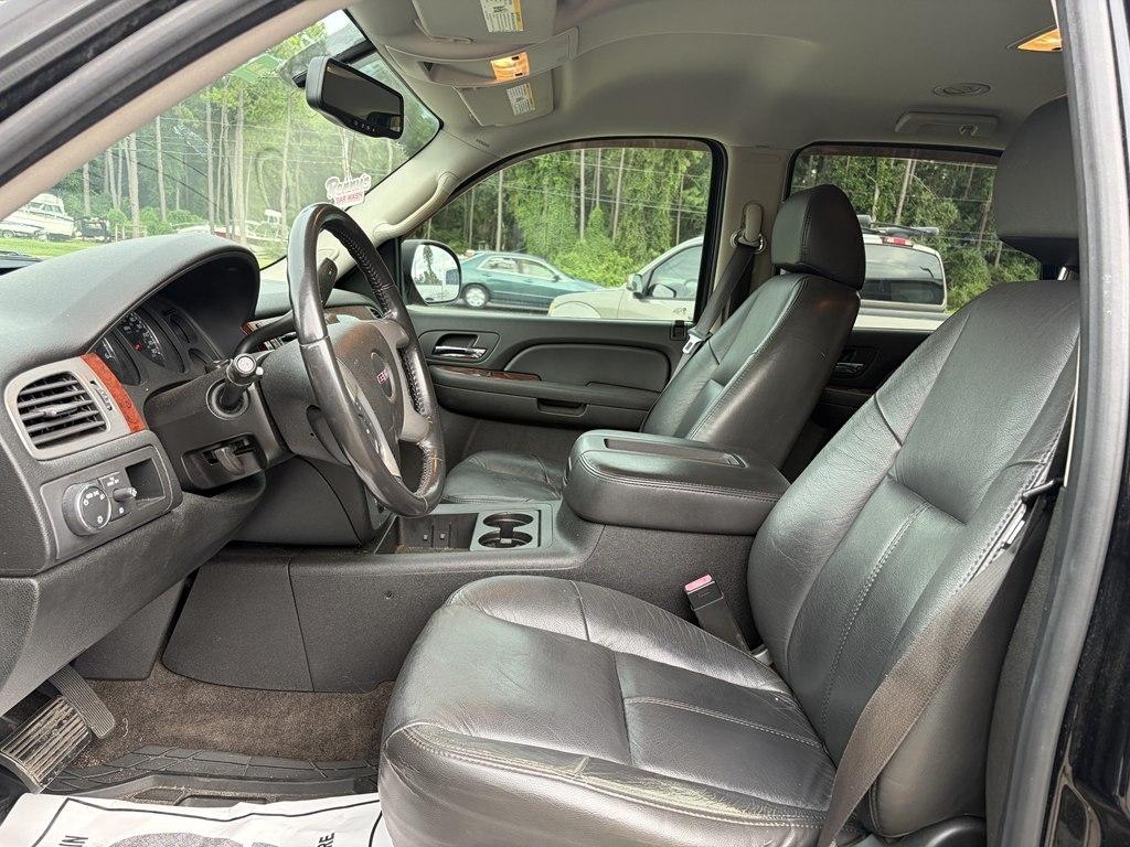 GMC Yukon SLE-1 2WD 2009