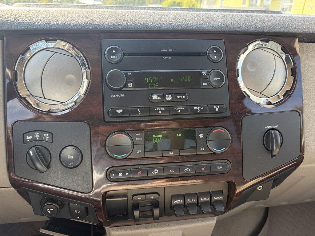 Ford F-250 SD XL Crew Cab 4WD 2008