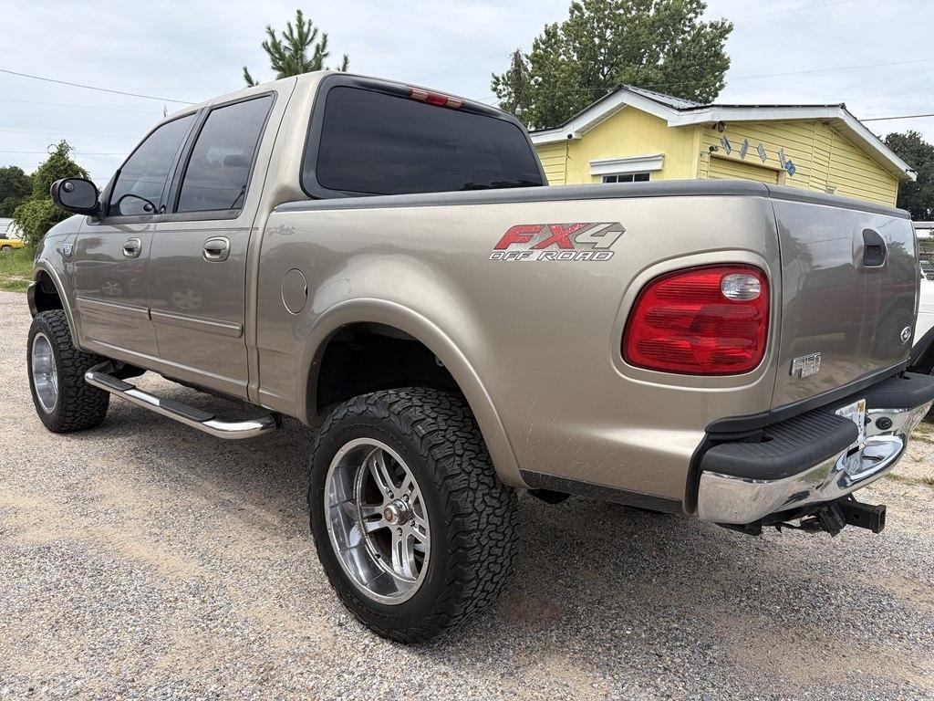 Ford F-150 XLT SuperCrew Short Bed 4WD 2002