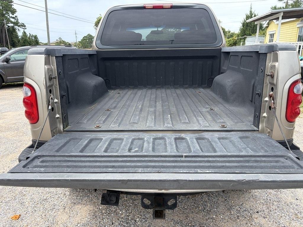Ford F-150 XLT SuperCrew Short Bed 4WD 2002