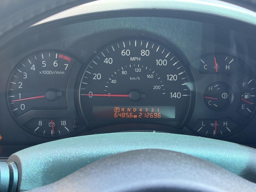 Nissan Titan XE Crew Cab 2WD 2005