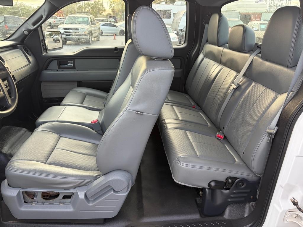 Ford F-150 XL SuperCab 8-ft. Bed 4WD 2012