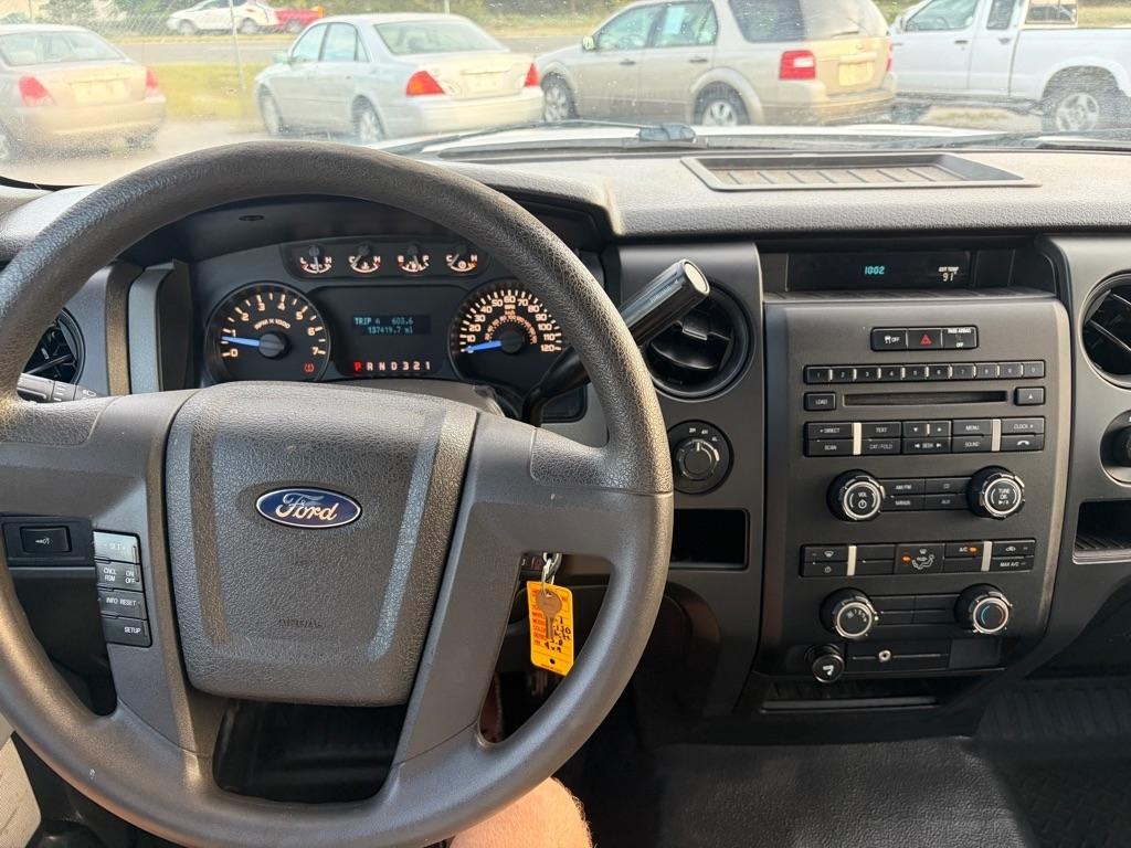 Ford F-150 XL SuperCab 8-ft. Bed 4WD 2012