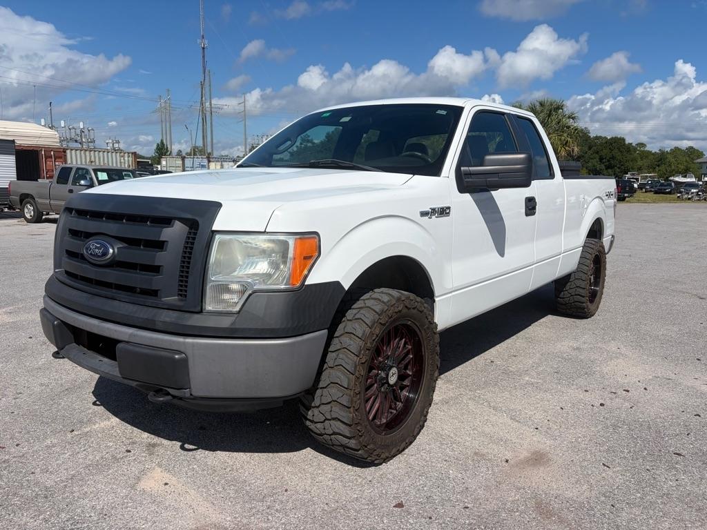 2012 Ford F-150 XL SuperCab 8-ft. Bed 4WD