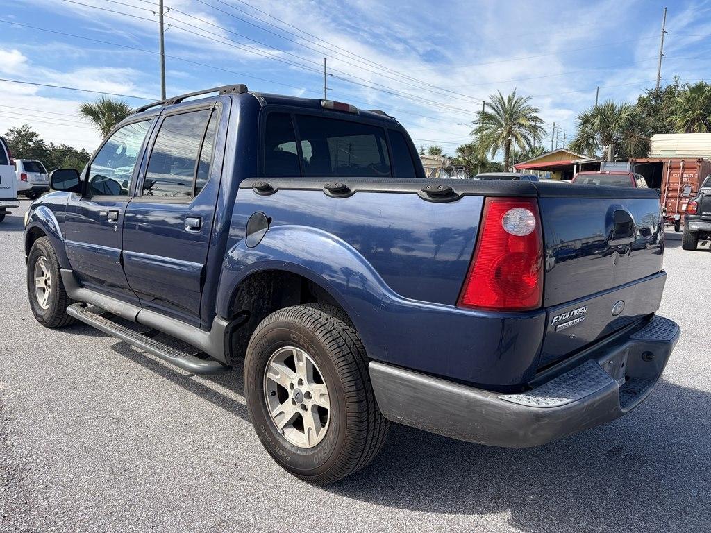 Ford Explorer Sport Trac XLS 2WD 2005