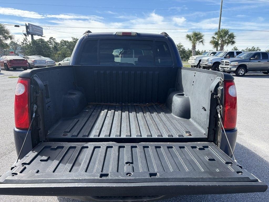 Ford Explorer Sport Trac XLS 2WD 2005
