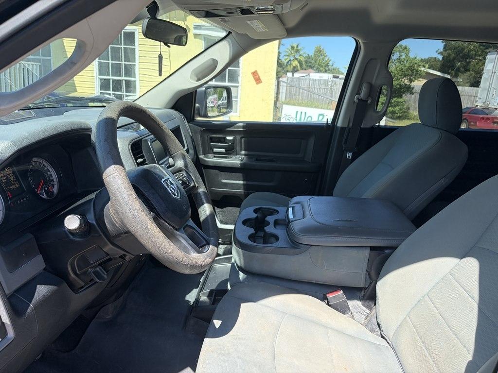 RAM 1500 Tradesman Crew Cab SWB 2WD 2018